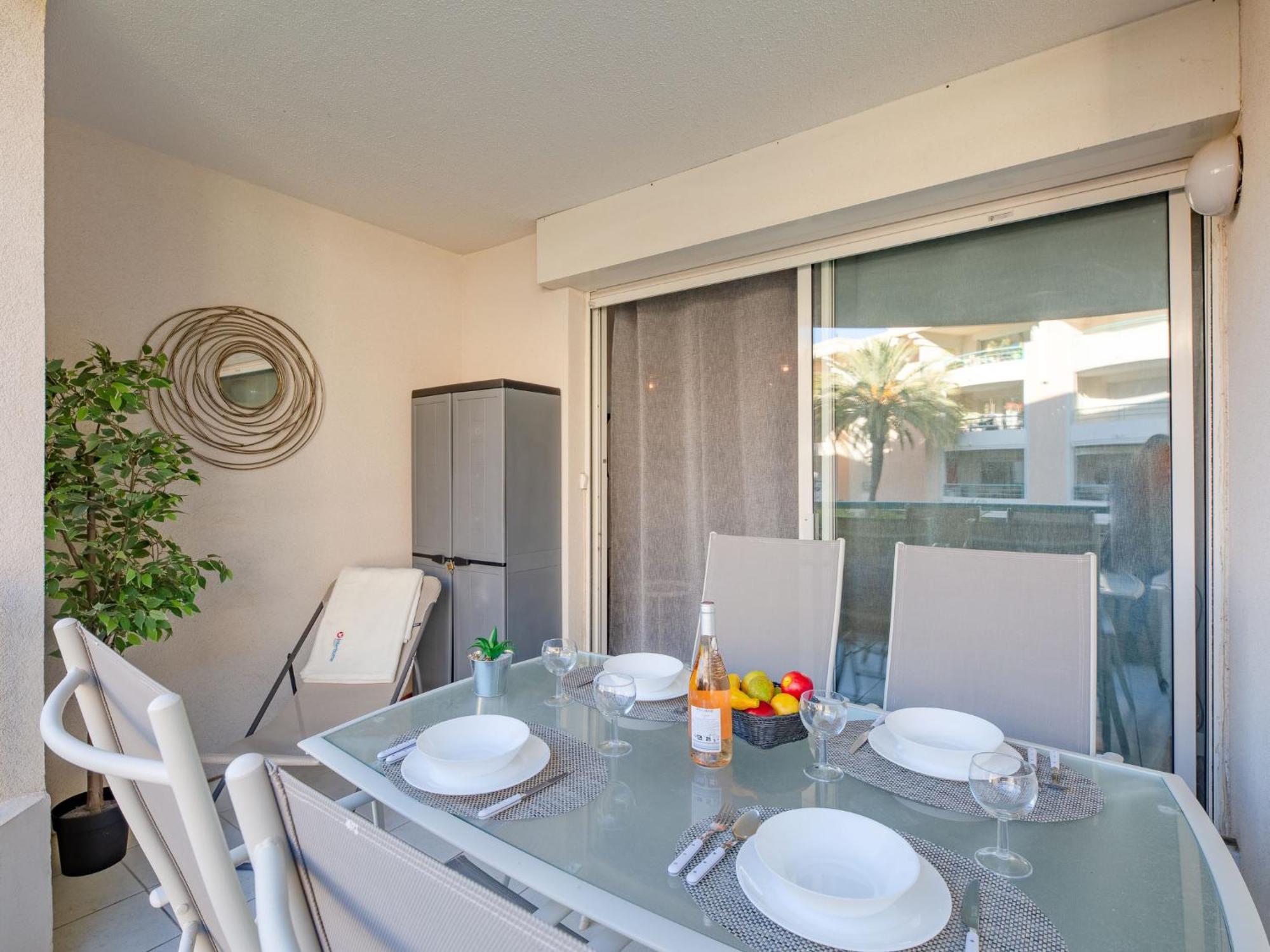 Apartment Le Cesaree-5 By Interhome Frejus Exterior photo